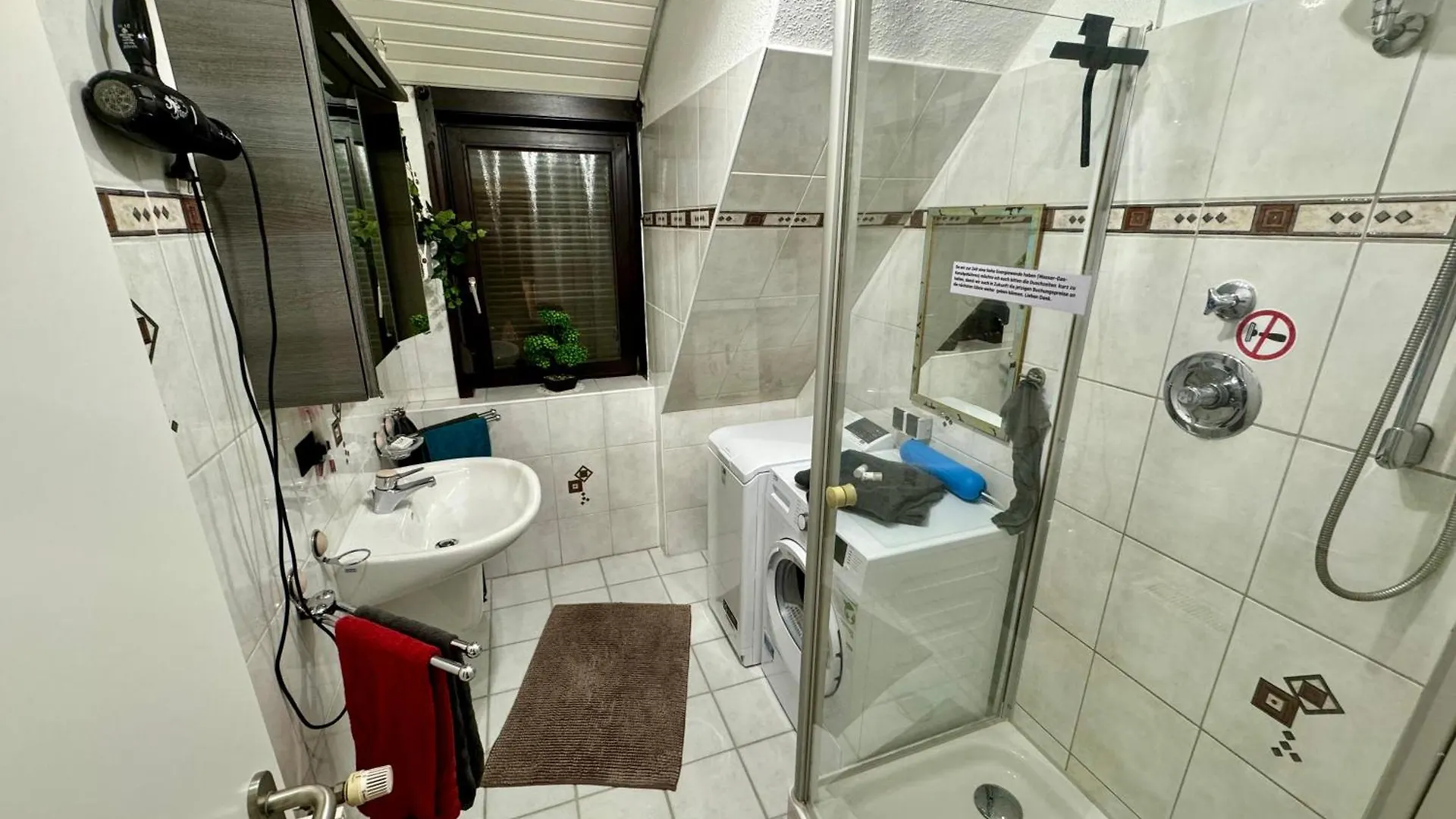 Zwei Zimmer Appartement  BRE