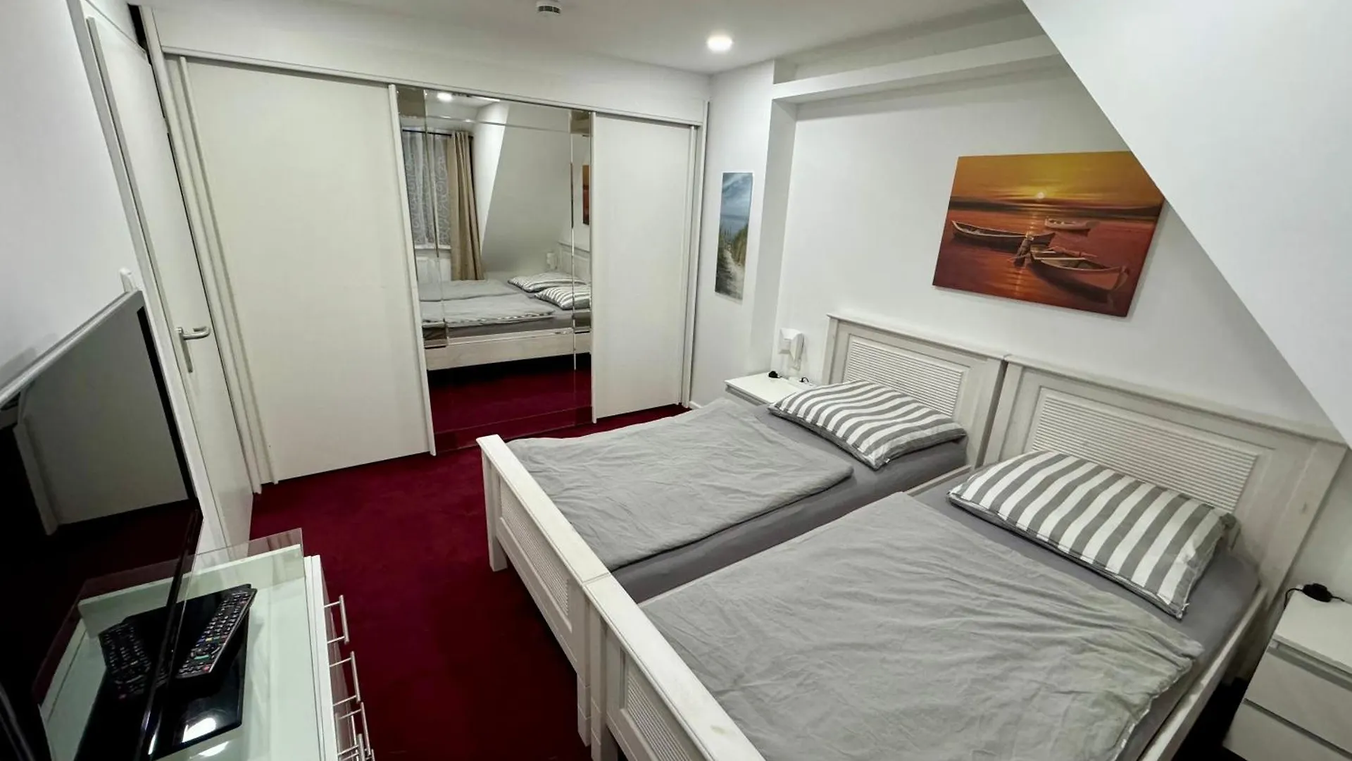 Zwei Zimmer Appartement  BRE