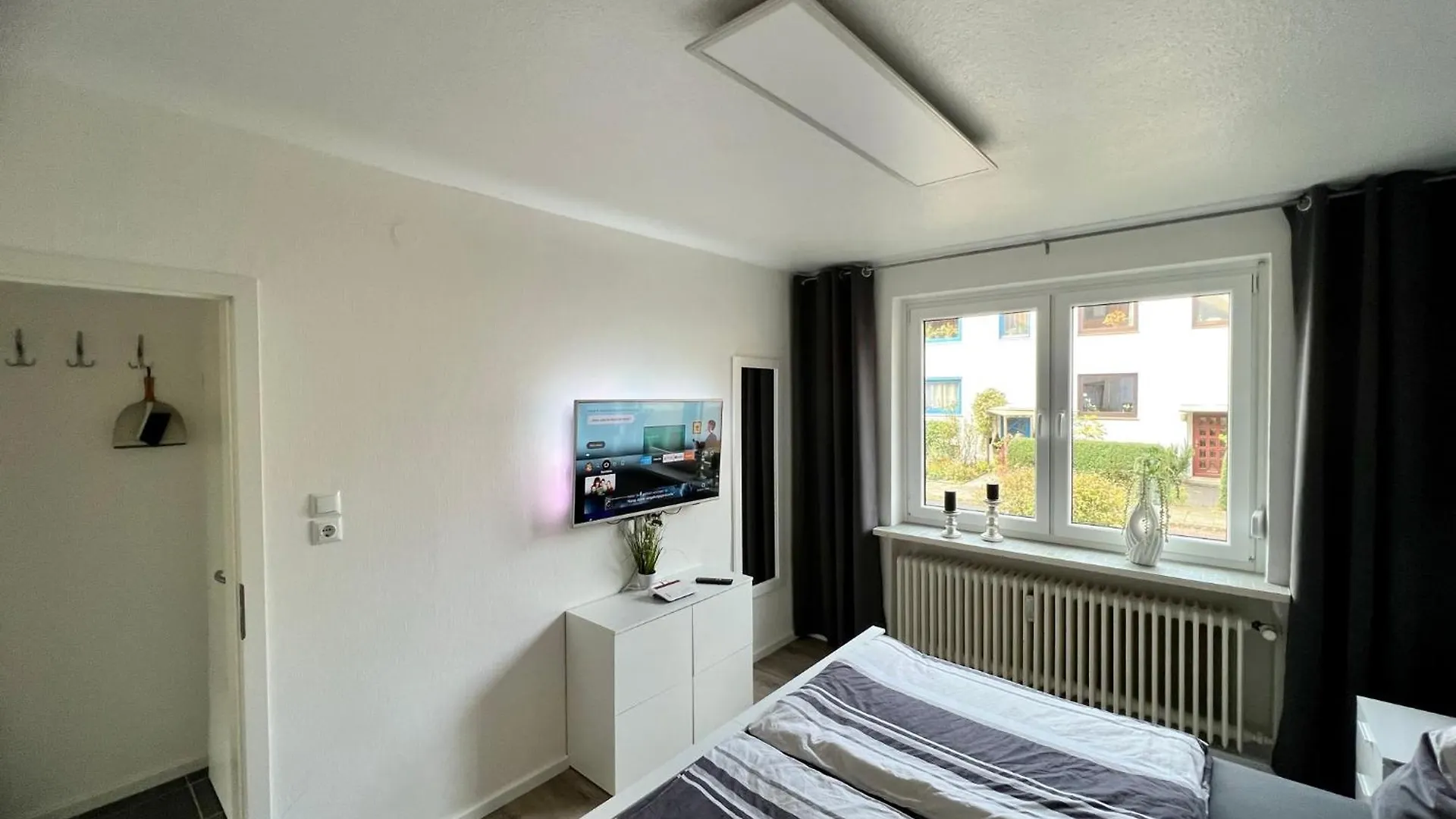 Zwei Zimmer Appartement  BRE