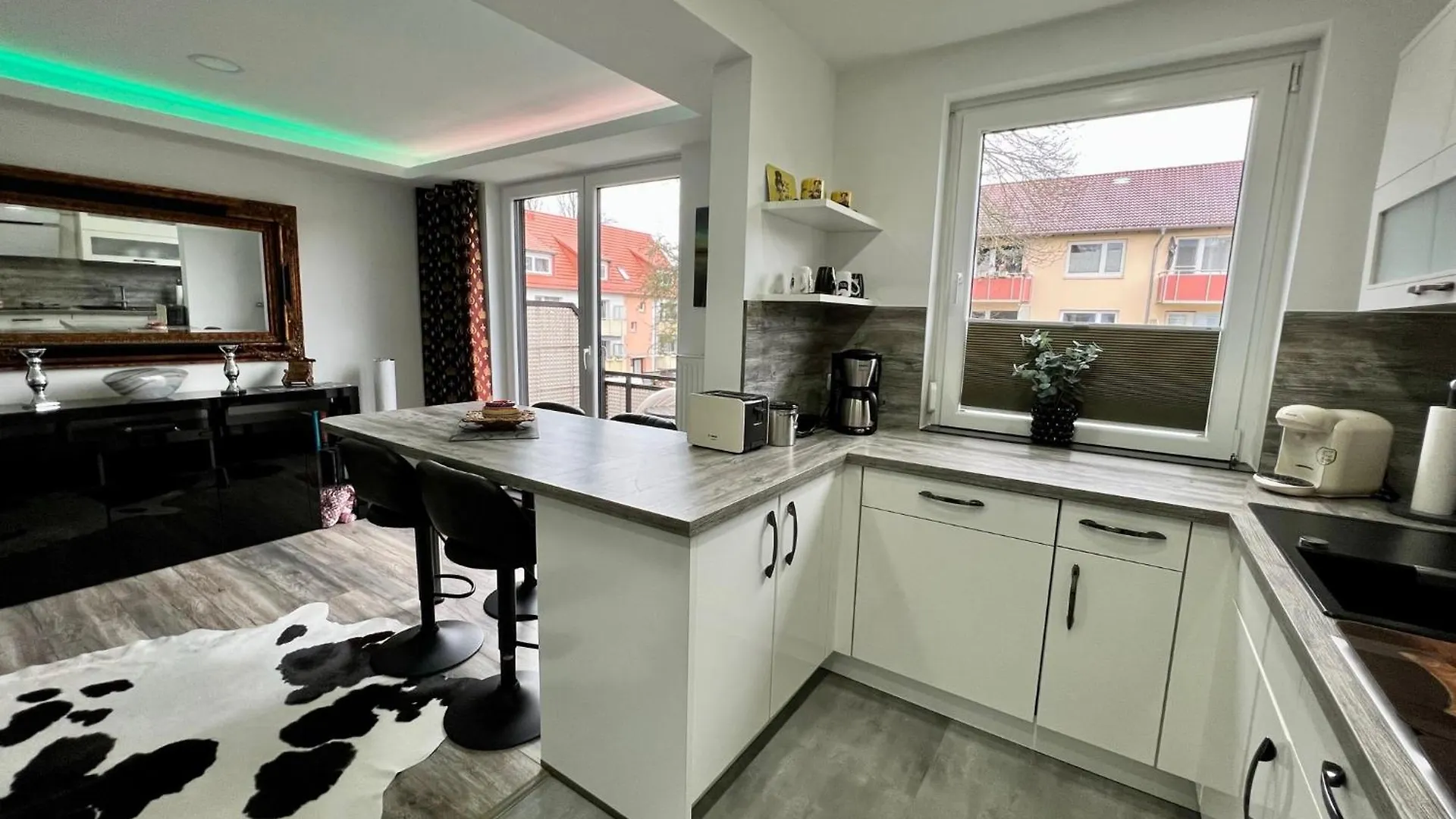 Zwei Zimmer Appartement  BRE 0*,
