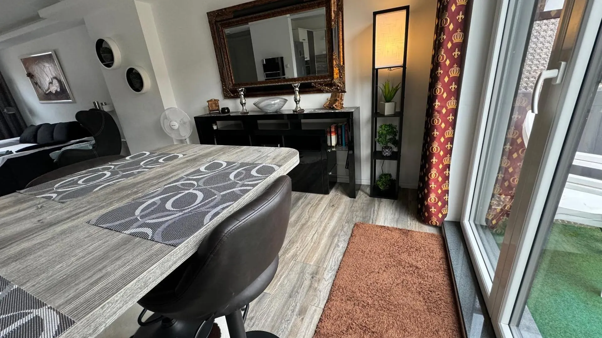 Zwei Zimmer Appartement  BRE Apartment